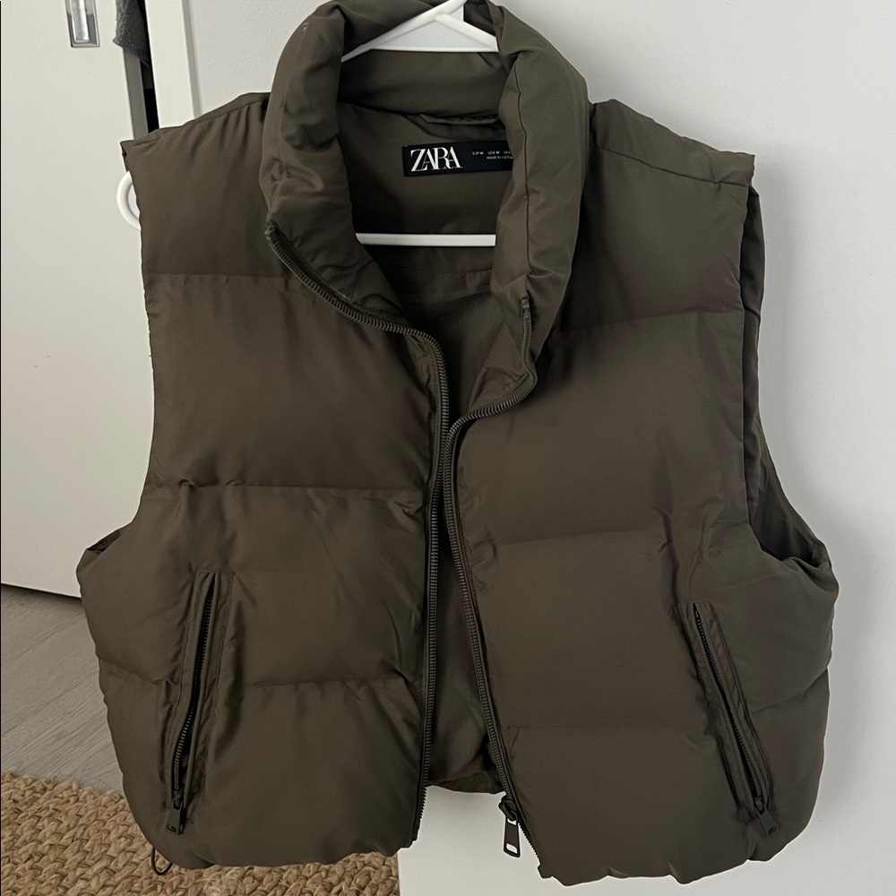 Zara Green/Khaki Cropped Puffer Vest